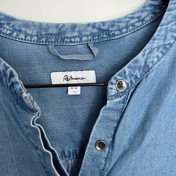 5/20$ Reitmans Blue Denim like Button-Up Blouse size medium - Picture 3 of 6